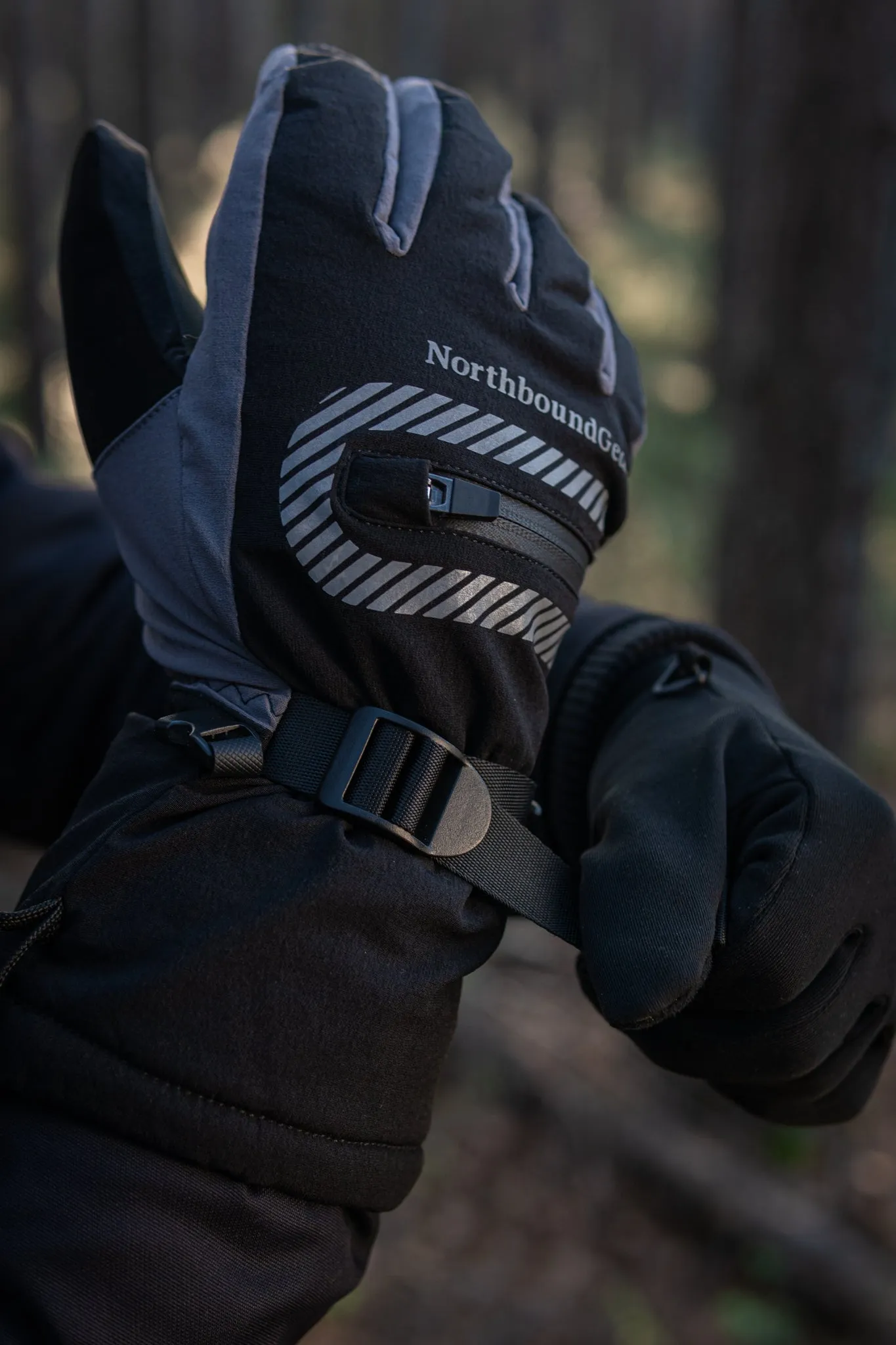 “Defender” 3-in-1 Gloves with Touchscreen