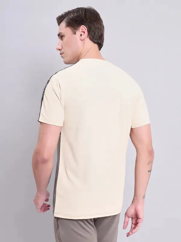 Men Colorblock Slim Fit Crew Neck T-shirt with MATPIQ