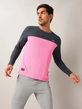 Men Colorblock Slim Fit Crew Neck T-shirt with MATPIQ