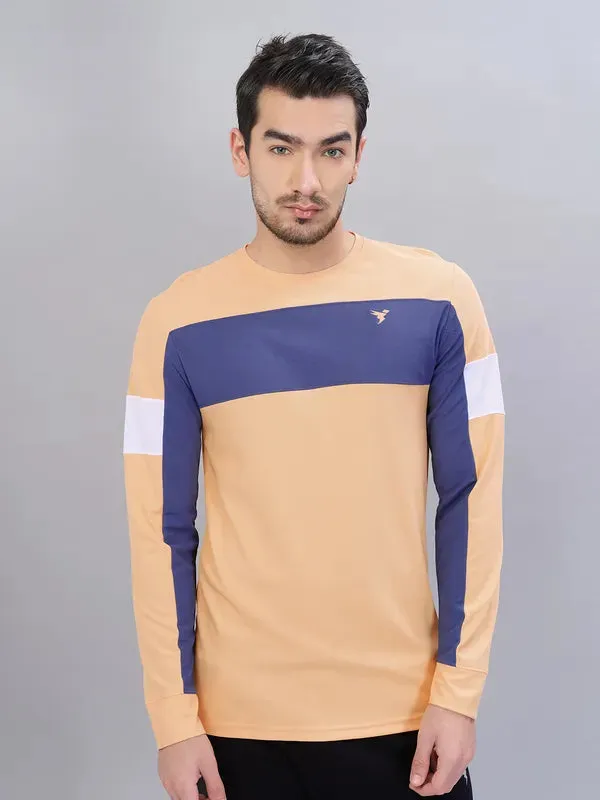 Men Colorblock Slim Fit Crew Neck T-shirt with TECHNOLITE