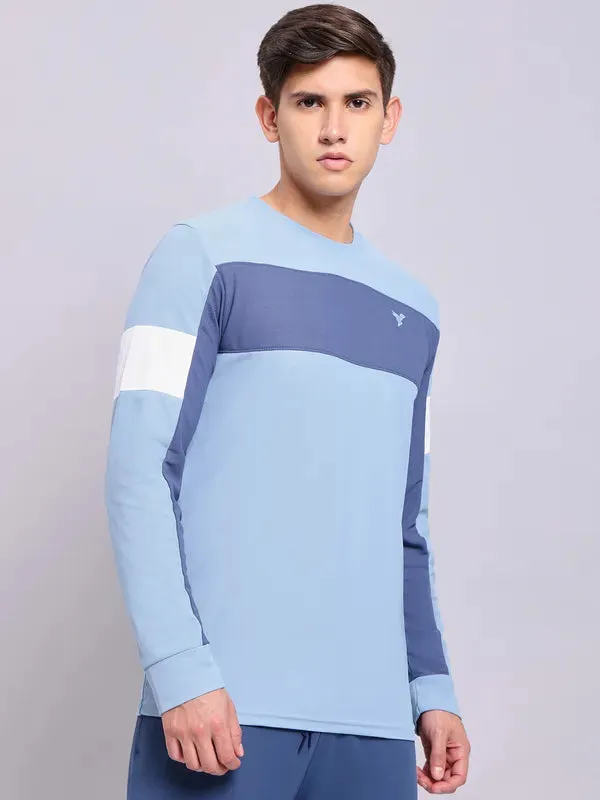 Men Colorblock Slim Fit Crew Neck T-shirt with TECHNOLITE