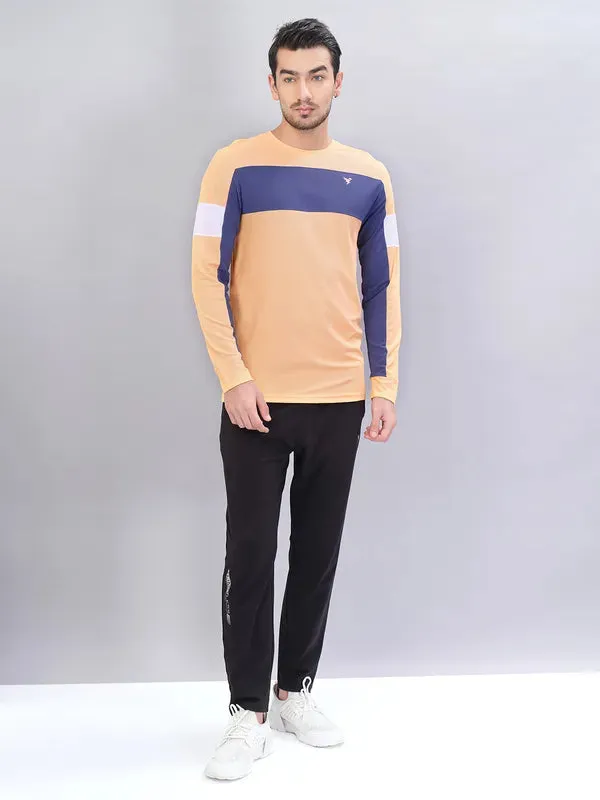 Men Colorblock Slim Fit Crew Neck T-shirt with TECHNOLITE