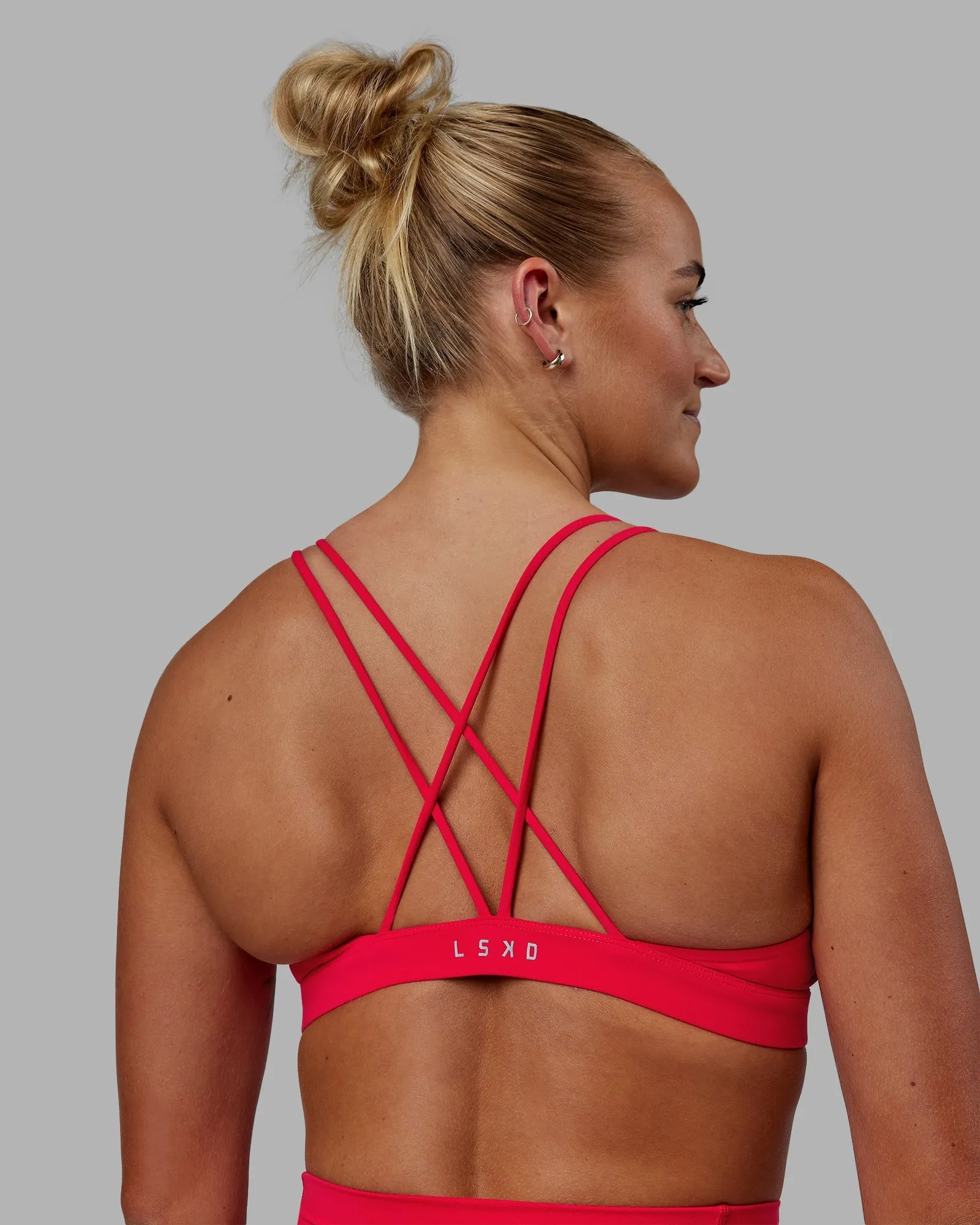 Pursue Sports Bra - Scarlet